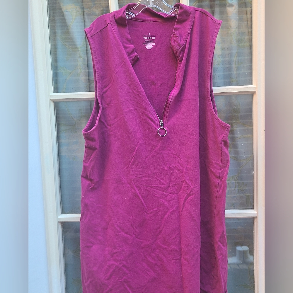 Torrid 3x Purple Foxy Mock Neck Zip Vest